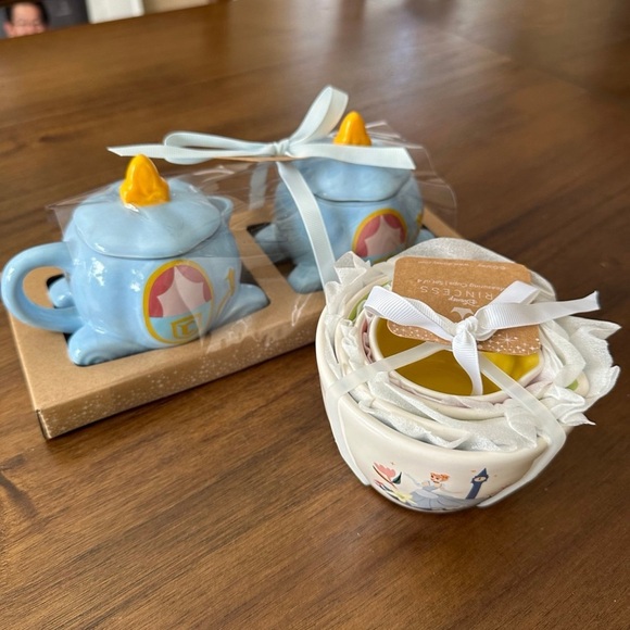 Rae Dunn Disney Cinderella Cream and Sugar Tea Time and Measuring Cups Set - Picture 4 of 7